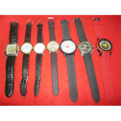 345 - Seven Gents' watches, all in working order