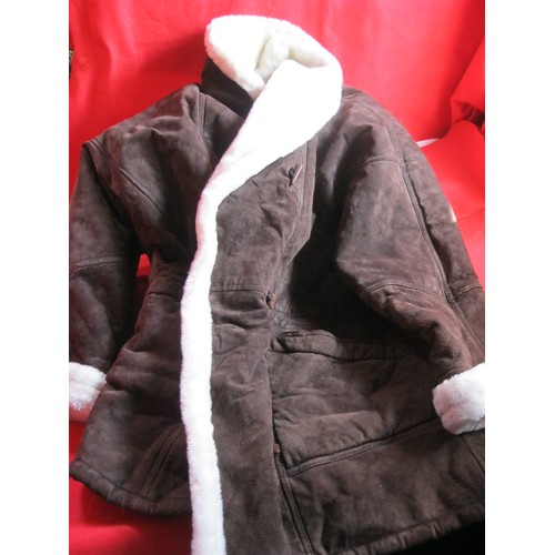 93 - A vintage Wilsons sheepskin car coat size XL