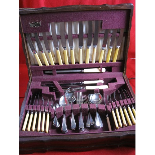 23 - A vintage canteen of cutlery by Priestly & Moore, Sheffield. Appears complete.