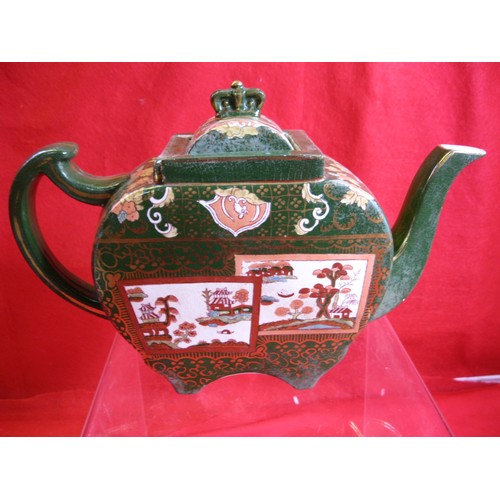 71 - An 1880 Ashworth Brothers/Masons Oriental-style teapot in Two Panels pattern with sliding lid. Some ... 