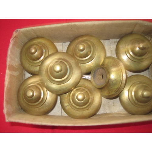 30 - 8 small brass finials diameter 1 3/4