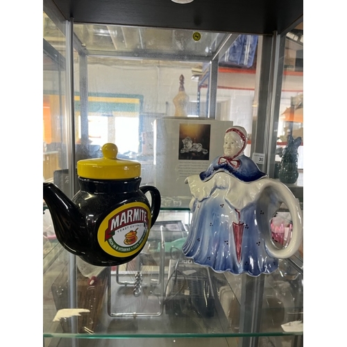 138 - x3 teapots - Marmite/Lady/Clown (34)