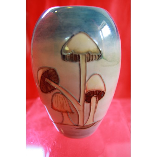 78 - Moorcroft Mushrooms vase, slight a/f to one side (please see pictures) 7 inches tall