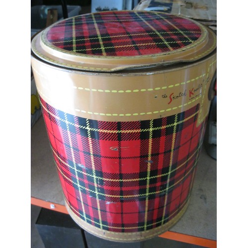214 - A vintage tartan patterned Scotch Cooler