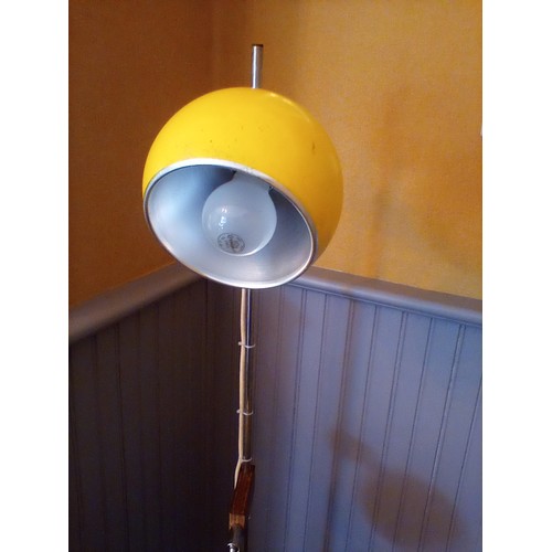 180 - Vintage 1960s floor lamp with 2 yellow 'eyeball' shades and teak base, height 58