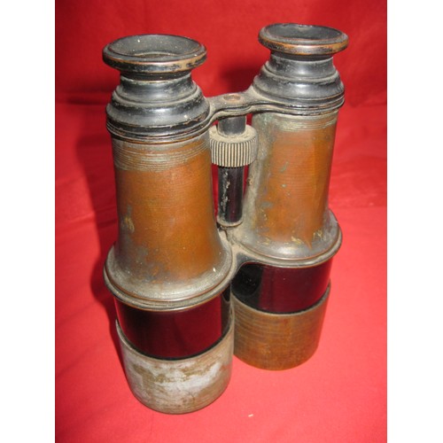 193A - A pair of WW1 Field Glasses, unmarked but brought back from the war by Pte William Cobb