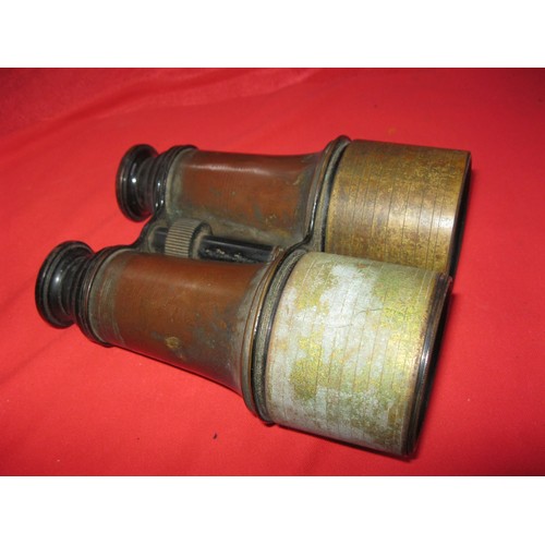 193A - A pair of WW1 Field Glasses, unmarked but brought back from the war by Pte William Cobb