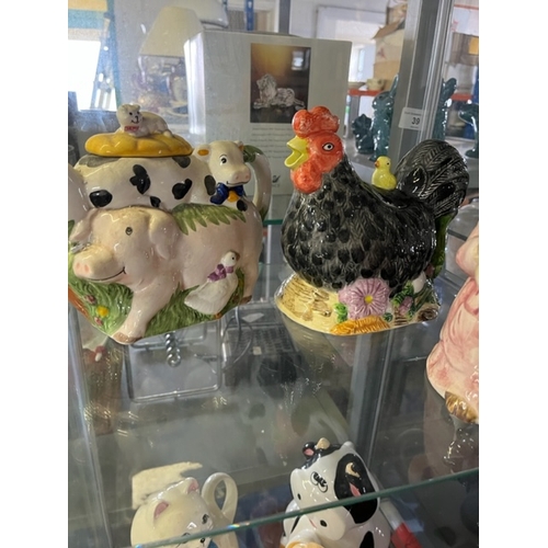156 - X6 animal-themed teapots - Hen/Cats/Cow/Dog etc. (12)