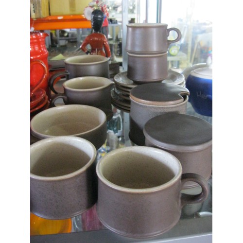 179 - A 1960s Purbeck Pottery Tea Service (apologies for mis-attributing this to Denby in original listing... 