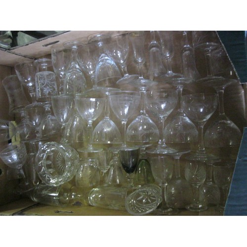 198 - A large selection of glasses to include the following ,
Victorian Custard glasses, short stemmed liq... 