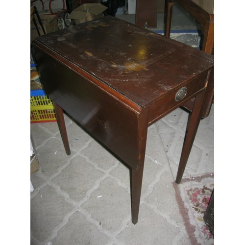 205 - An American-made Pembroke style drop leaf side table in mahogany