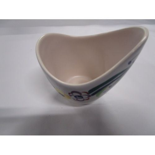 282 - YO pattern Poole Freeform shape traditional vase approx 4 inches high in pristine condition