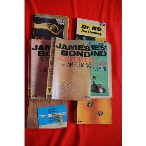 360 - 7 vintage James Bond paperbacks by Ian Fleming, comprising Dr No, The Man with the Golden Gun, Goldf... 