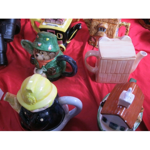 3 - A selection of Teapots by Bob Hersey to include Bedtime, Chicks ,Noah ark and many more . Nine in th... 