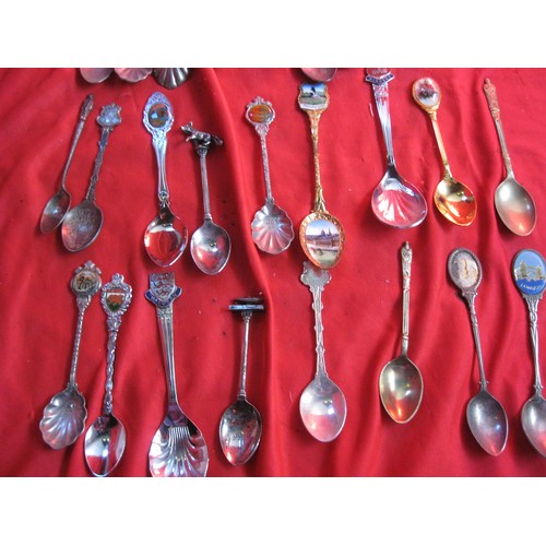 1 - A selection of commemorative silver plated spoons many in original boxes