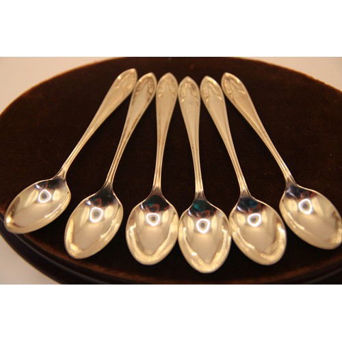 199 - A set of 6 wheat pattern silver teaspoons, hallmarked for Birmingham 1926 by William Adams, approx w... 