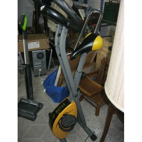 248 - A Gold's Gym Exercise Bicycle in good order