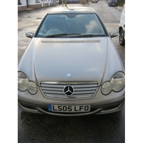 36 - Estate Sale - A 2005 Mercedes Benz C200 Kompressor coupe, short MoT (23/11, check advisories on past... 