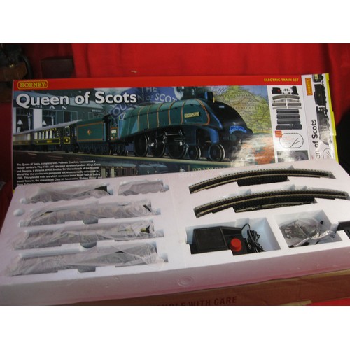 268 - Hornby R1024 Queen of Scots train set, OO/HO, boxed and in protective outer shipping box, mint condi... 