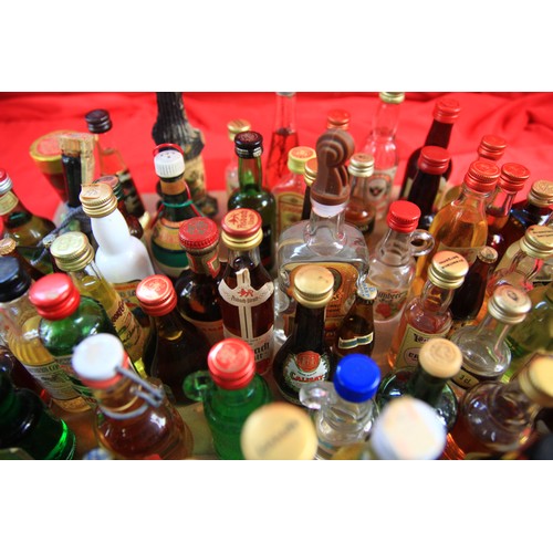 1 - A large tray of vintage selection of alcoholic miniatures