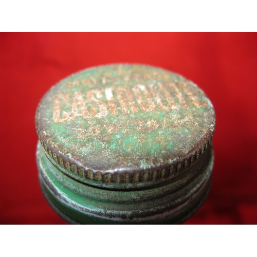 255 - A vintage Castrol 1 Quart Motor Oil bottle with cap, cap slightly rusted but print to bottle excelle... 