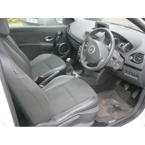1 - Estate Sale: A very clean 2012 Renault Clio Hatchback, 65,500 miles, 1.2l 5-speed, MoT June 24, in g... 