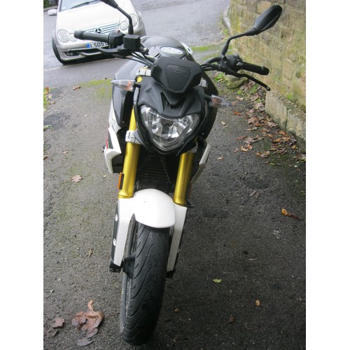 2 - Estate Sale: A 2017 BMW G310R 310cc Motorcycle, 15,000 miles, in excellent order, MoT - Buyer's comm... 