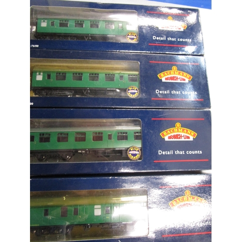168 - Four Bachmann Southern region coaches unfortunately missing their couplings but all fully boxed