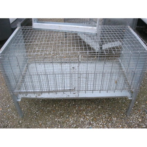 350 - A chick rearing cage / incubator, complete, with infra-red heater (the heater not pictured but in wo... 