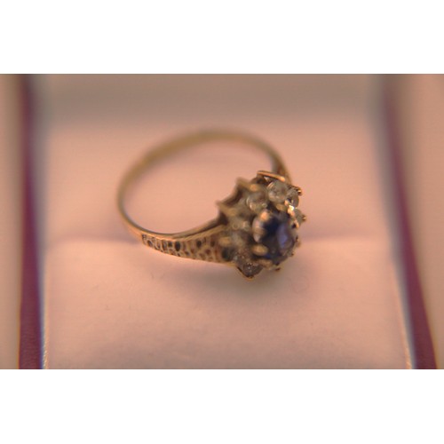 34 - 9ct Gold Sapphire and Diamond Cluster Ring 3g Size P