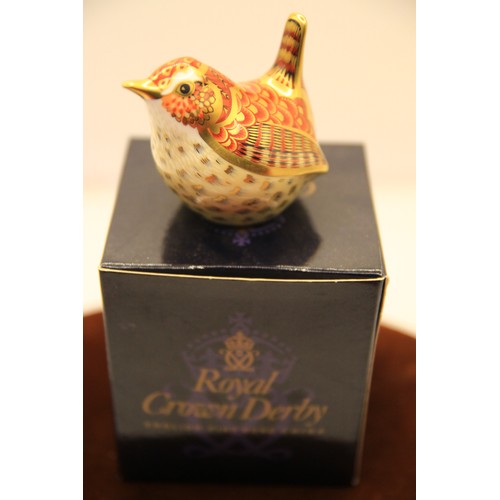 53 - Royal Crown Derby Jenny Wren Paperweight.  Gold Stopper and Boxed