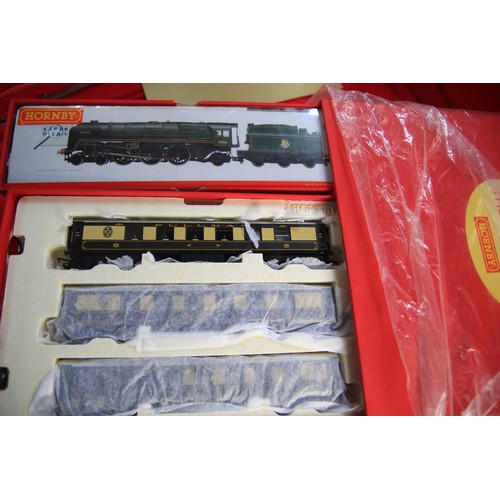 78 - A Hornby Railways R1086 Premier boxed set, boxed and mint, Boadicea engine