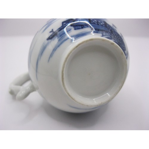 92 - An 18th century Chinese export ware jug in very nice condition, pattern and glaze clear