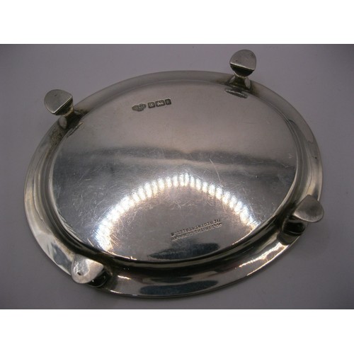 146 - A small sterling silver oval teapot stand hallmarked for Sheffield 1902 by Goldsmith Company, 109g a... 