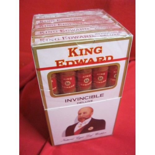 371 - A sealed pack of King Edward Invincible Deluxe Cigars containing 25 cigars in 5 packs, US made