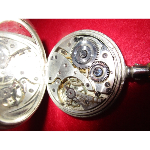 144 - Another good quality pocket watch with case manufactured by ALD or Dennison.
The balance runs freely... 