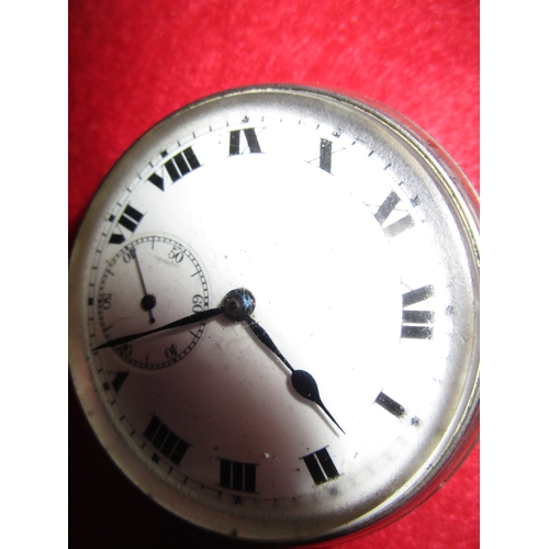 144 - Another good quality pocket watch with case manufactured by ALD or Dennison.
The balance runs freely... 