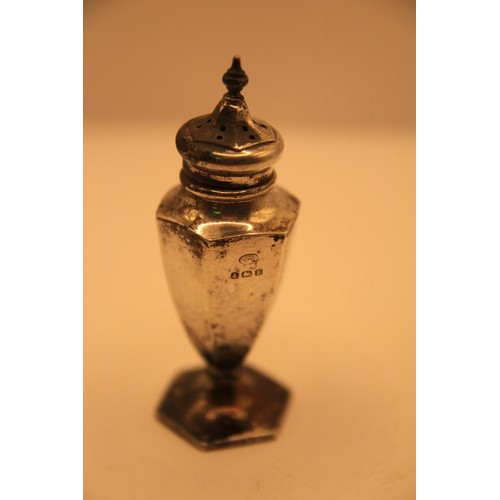 133 - A sterling silver pepper, initialled AV and hallmarked for Birmingham 1929, approx weight 36g