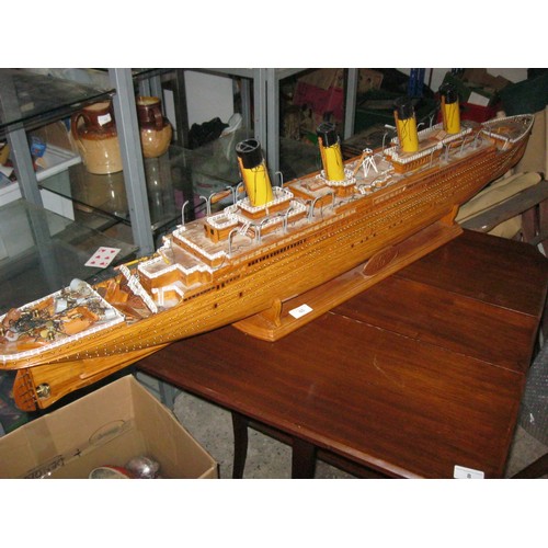 98 - A beautifully made Model of the Titanic 