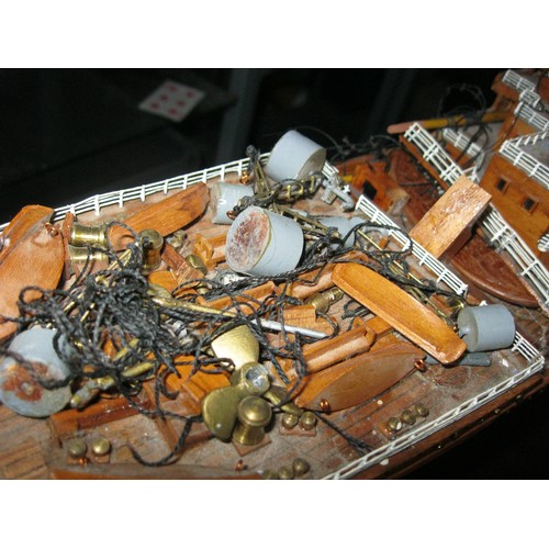 98 - A beautifully made Model of the Titanic 