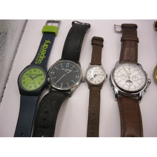 161 - A box of assorted watches both men's and women's