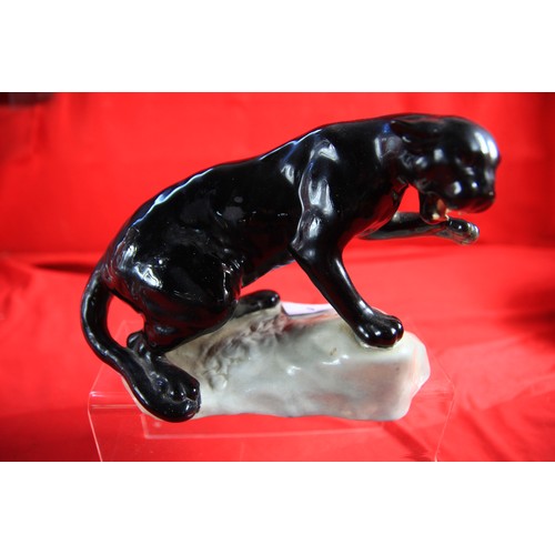 6 - Beswick Panther 1823 in pristine condition .