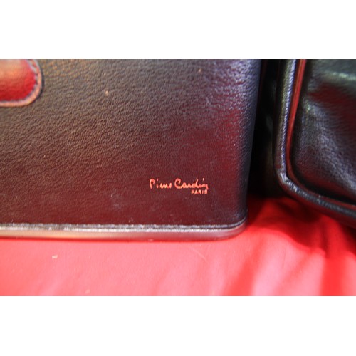 116 - Vintage Pierre Cardin 1960's Weekend Bag and matching Vanity Case (this has no mirror, but does have... 