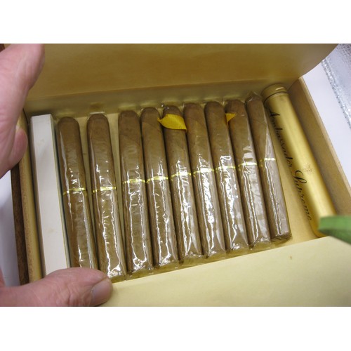 135 - An assortment of cigars including 9 Embassy High Life in original box, a tubed Ambassador Supreme, t... 