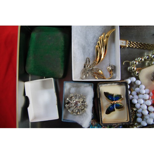 121 - A tin of Vintage 1930's to now Costume Jewellery and watches, including a Czech filigree brooch (som... 