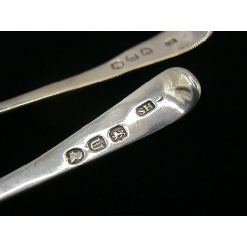 246 - A pair of sterling silver condiment spoons hallmarked for London 1815 (2nd type hallmark for that ye... 