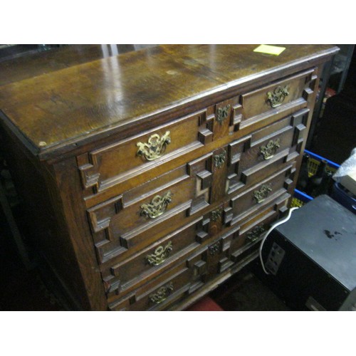 195 - An 18th Century Georgian chest of drawers with apparently original brass furniture, no keys, require... 