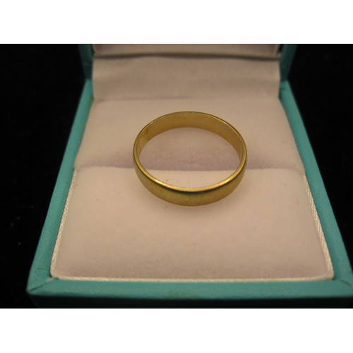 206 - A 9 cart gold wedding band, UK hallmarks, approx weight 1.73g, size L/M