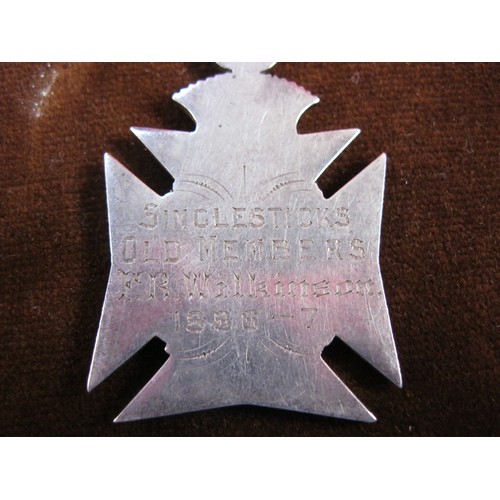 176 - XXth Middlesex Artist's Rifle Volunteers - the forerunner of the modern SAS - a white metal badge fe... 