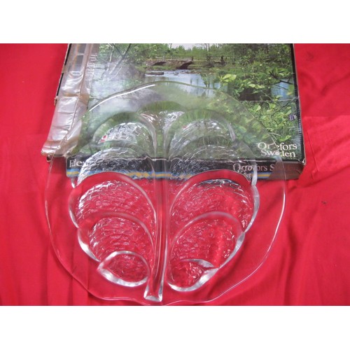 172 - Orrefors Eden glass cheese platter, Dartington cheese platter, another cheese plate, a Dartington co... 